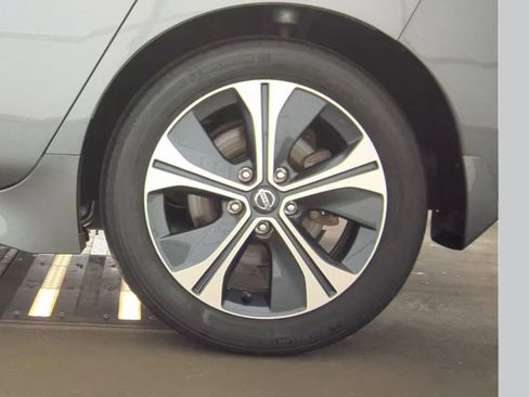 Used 2022 Nissan Leaf SV Plus w/ Protection Package image 18