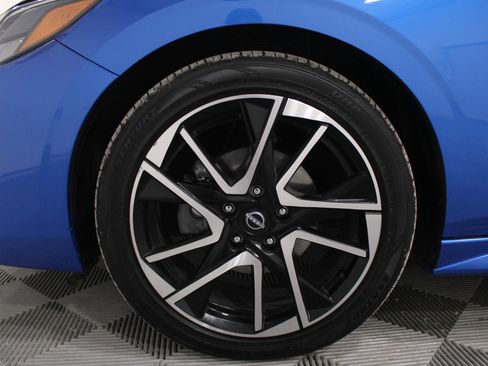 Used 2024 Nissan Sentra SR w/ SR Premium Package image 33