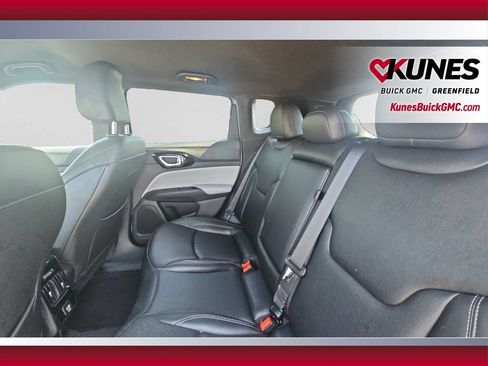 Used 2025 Jeep Compass Limited AWD/4WD image 18