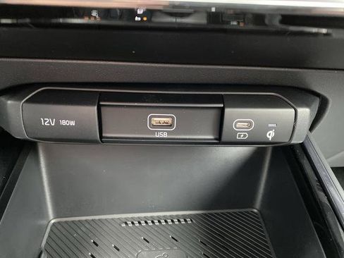 New 2026 Kia Niro EX image 23