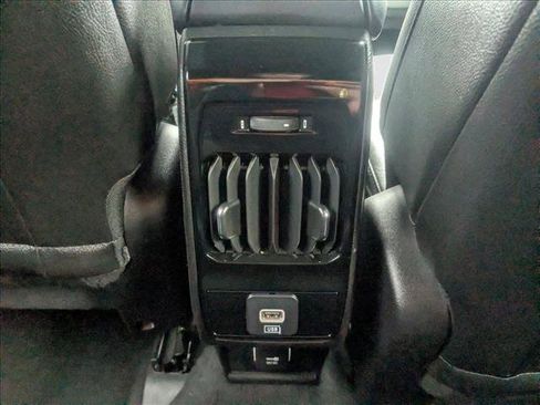 Used 2024 Jeep Compass Limited image 18