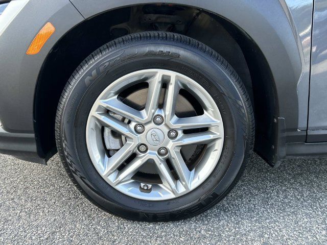 Certified 2023 Hyundai Kona SE w/ Cargo Package AWD/4WD image 9