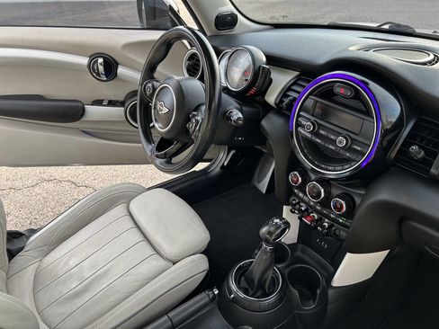 Used 2014 MINI Cooper 2-Door Hardtop w/ Premium Package image 38