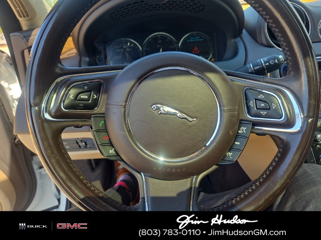 Used 2013 Jaguar XJ L Portfolio AWD/4WD image 4