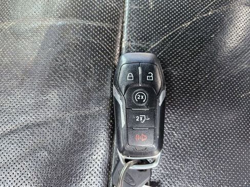 Used 2015 Ford F150 Lariat AWD/4WD image 27