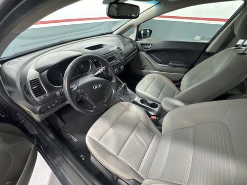 Used 2015 Kia Forte LX w/ Popular Package FWD image 10