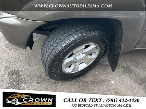 Used 2015 Toyota Tacoma 4x4 Double Cab w/ TRD Sport Package image 9