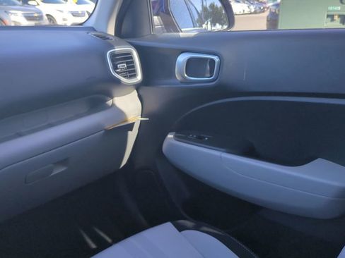 New 2026 Hyundai Venue SEL image 19