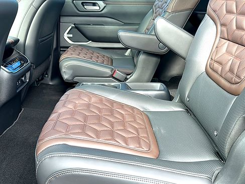 New 2026 Nissan Armada Platinum image 16