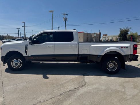 Used 2024 Ford F350 King Ranch AWD/4WD image 7
