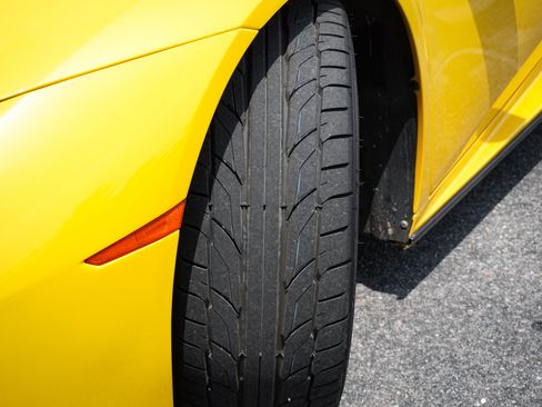 Used 2020 Lamborghini Huracan EVO AWD/4WD image 12