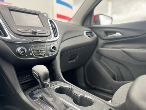 Used 2023 Chevrolet Equinox LT image 43