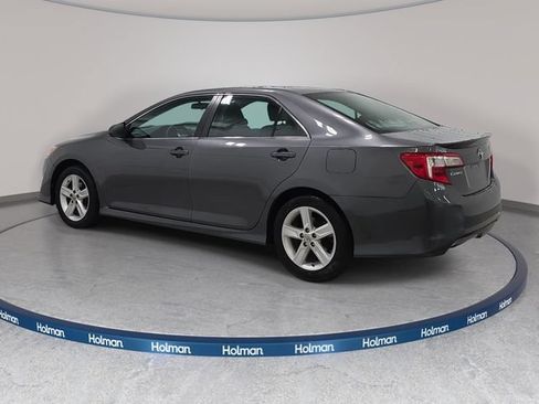Used 2014 Toyota Camry SE FWD image 8