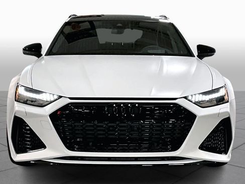 Used 2025 Audi RS 6 performance image 2