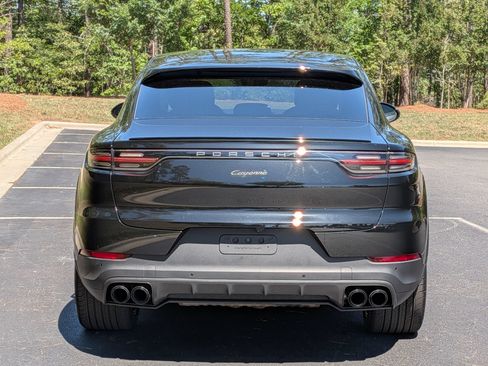 Certified 2023 Porsche Cayenne Platinum Edition AWD/4WD image 29