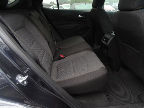 Used 2022 Chevrolet Equinox LT AWD/4WD image 12