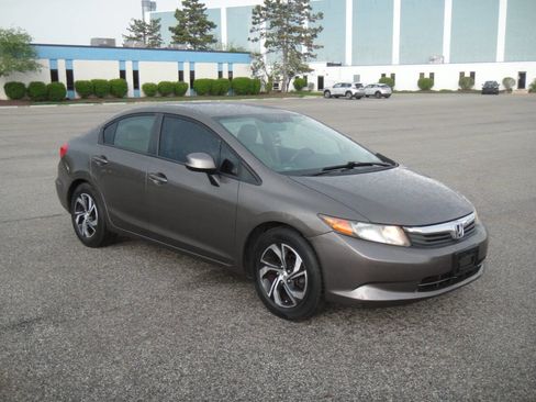 Used 2012 Honda Civic LX image 4