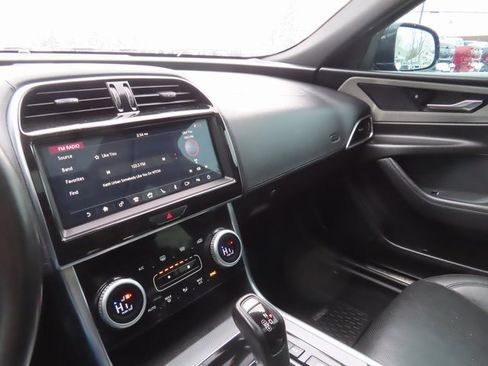 Used 2020 Jaguar XE S image 35