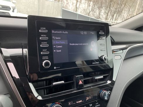 Used 2024 Toyota Camry SE image 22