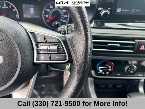 Certified 2022 Kia Seltos LX AWD/4WD image 32