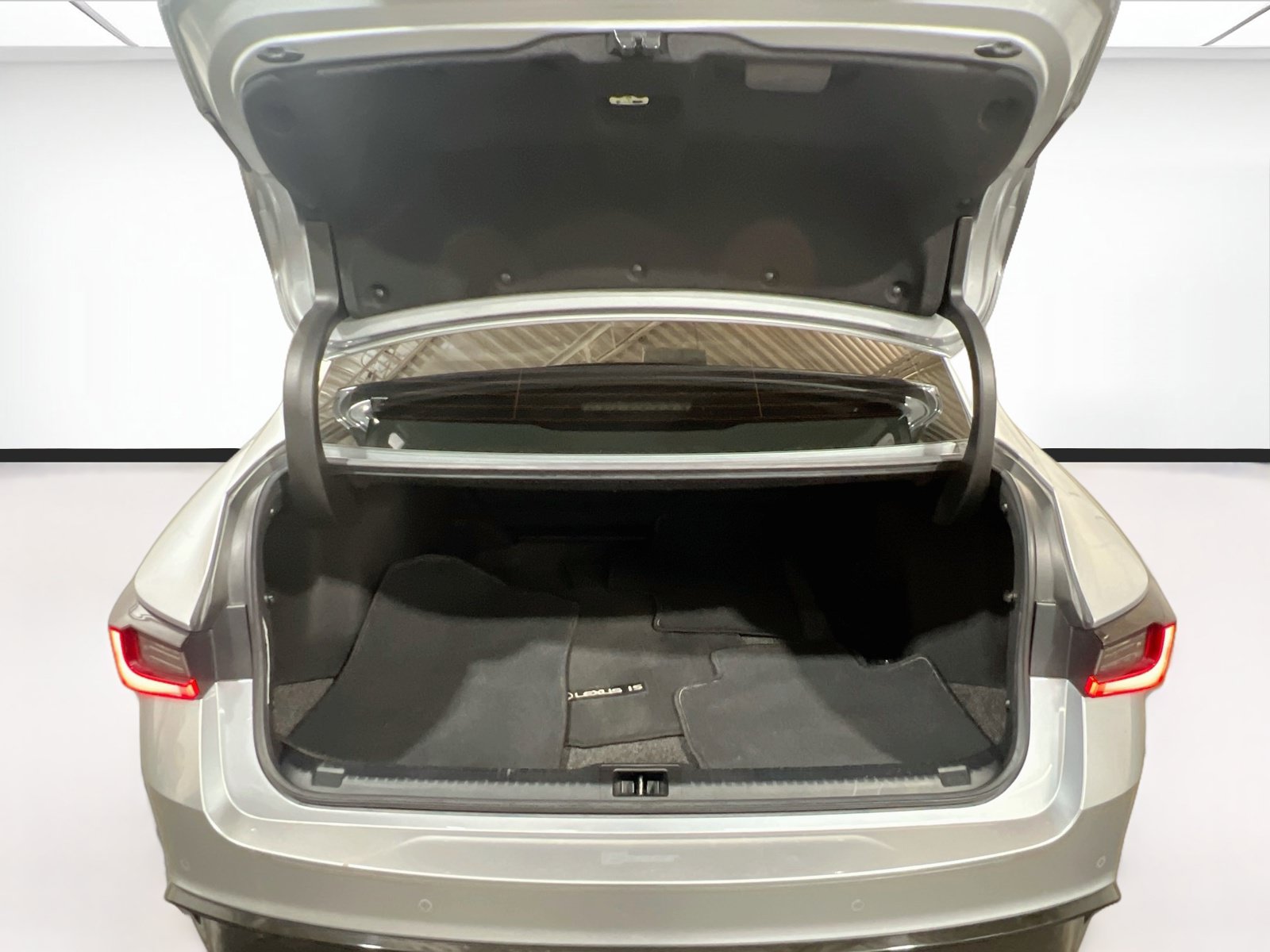 Used 2021 Lexus IS 350 F Sport w/ Navigation Package RWD image 20