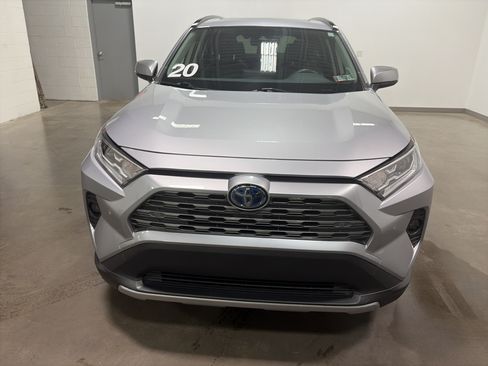 Used 2020 Toyota RAV4 Limited w/ Carpet Mat Package AWD/4WD image 7