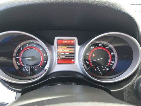 Used 2019 Dodge Journey SE image 15