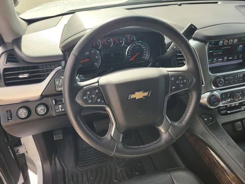 Used 2017 Chevrolet Tahoe LT w/ LT Signature Package image 30