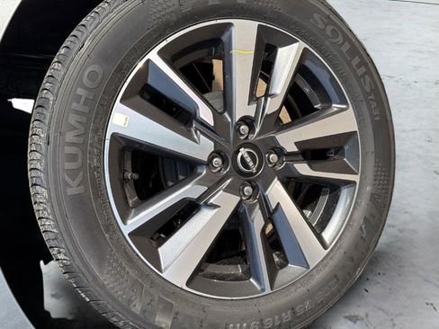 New 2025 Nissan Versa SV w/ Trunk Package image 14