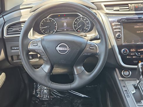 Used 2023 Nissan Murano SV FWD image 13