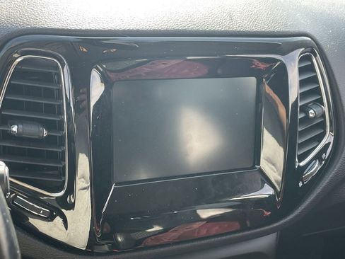 Used 2020 Jeep Compass Altitude image 5