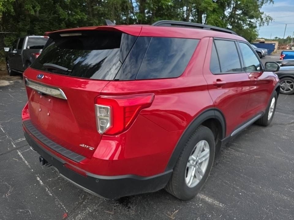 Used 2023 Ford Explorer XLT w/ Equipment Group 202A AWD/4WD image 6