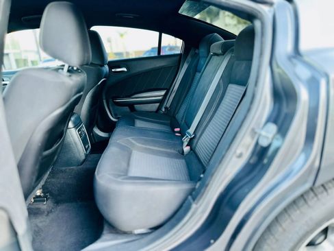 Used 2018 Dodge Charger SXT Plus RWD image 7
