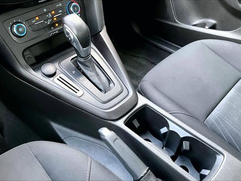 Used 2018 Ford Focus S image 16