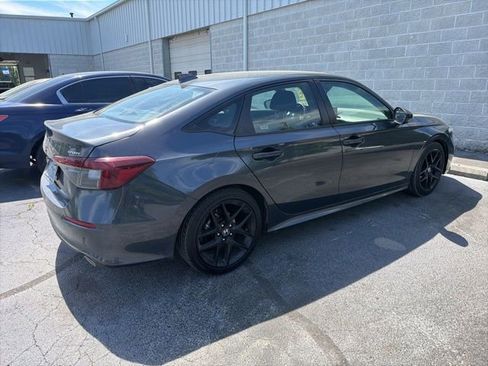 Used 2025 Honda Civic Sport image 4