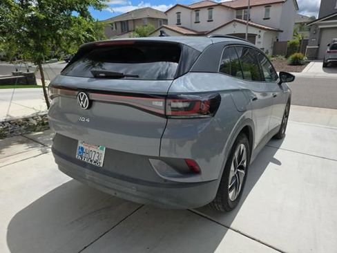 Used 2022 Volkswagen ID.4 Pro S image 2