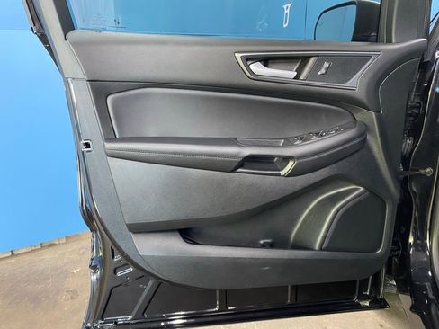 Used 2024 Ford Edge SE image 31