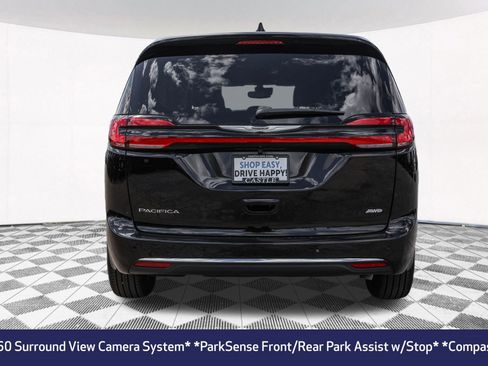 New 2026 Chrysler Pacifica Select image 9