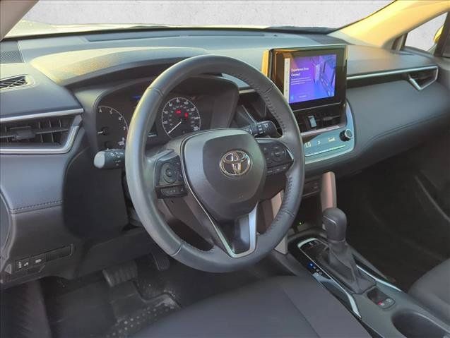 Certified 2024 Toyota Corolla Cross LE AWD/4WD image 9