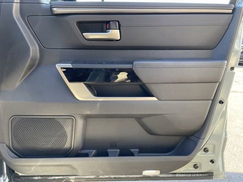 Used 2025 Toyota Tundra Limited image 25