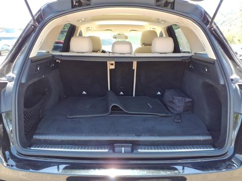 Used 2019 Mercedes-Benz GLC 350e 4MATIC image 6