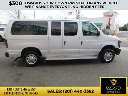 Used 2011 Ford E-150 and Econoline 150 XLT image 12