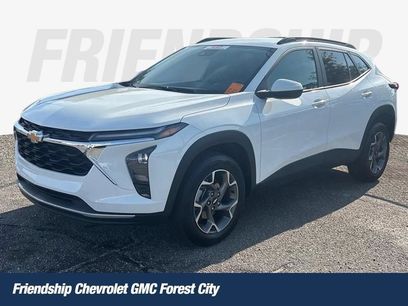 Used 2025 Chevrolet Trax LT