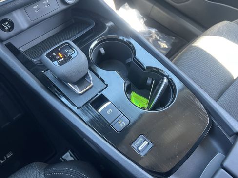 New 2026 Nissan Rogue SV image 7