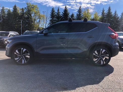 Used 2023 Volvo XC40 B5 Ultimate w/ Protection Package Premier image 7