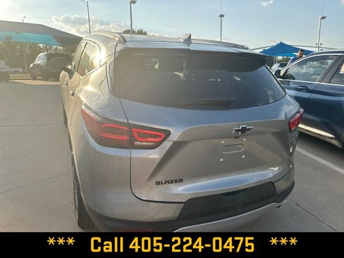 Used 2025 Chevrolet Blazer LT w/ Midnight/Sport Edition FWD image 6