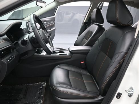 Used 2022 Nissan Altima 2.0 SR image 10