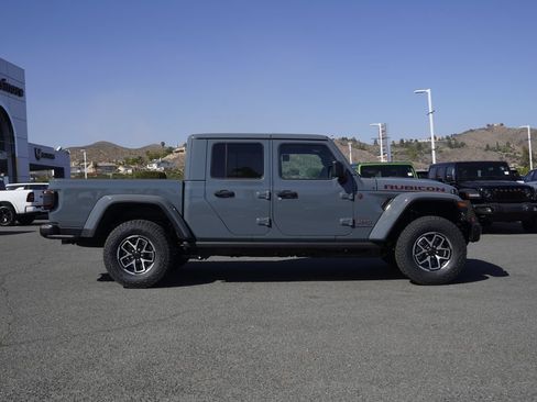 New 2026 Jeep Gladiator Rubicon AWD/4WD image 3