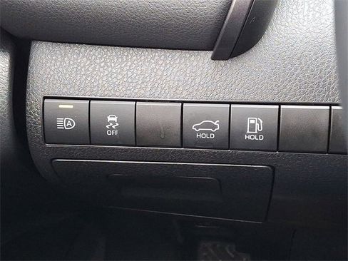 Used 2023 Toyota Camry SE image 24