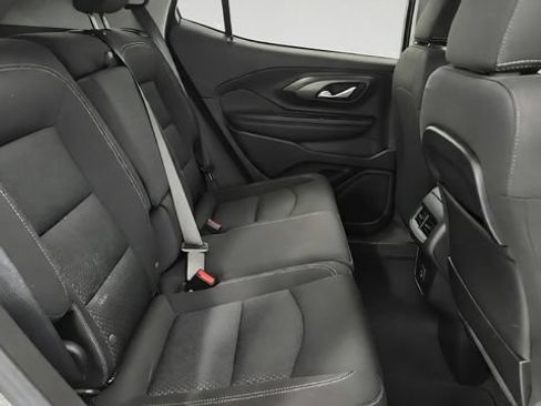 Used 2024 GMC Terrain SLE FWD image 21